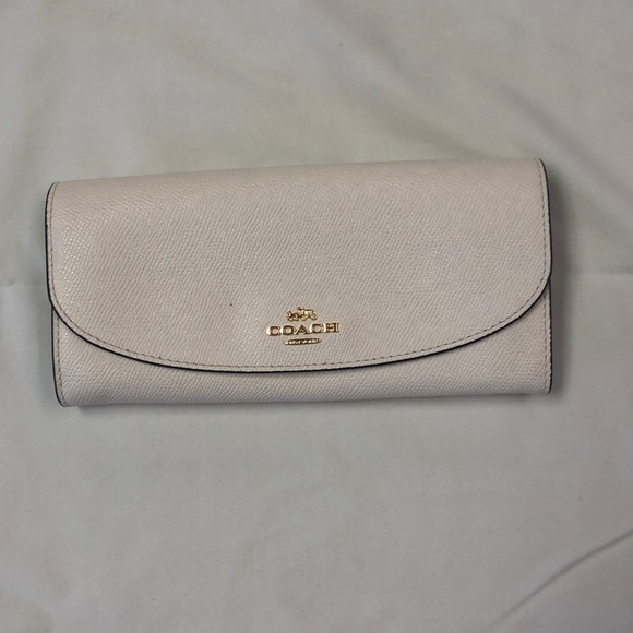 white coach wallet